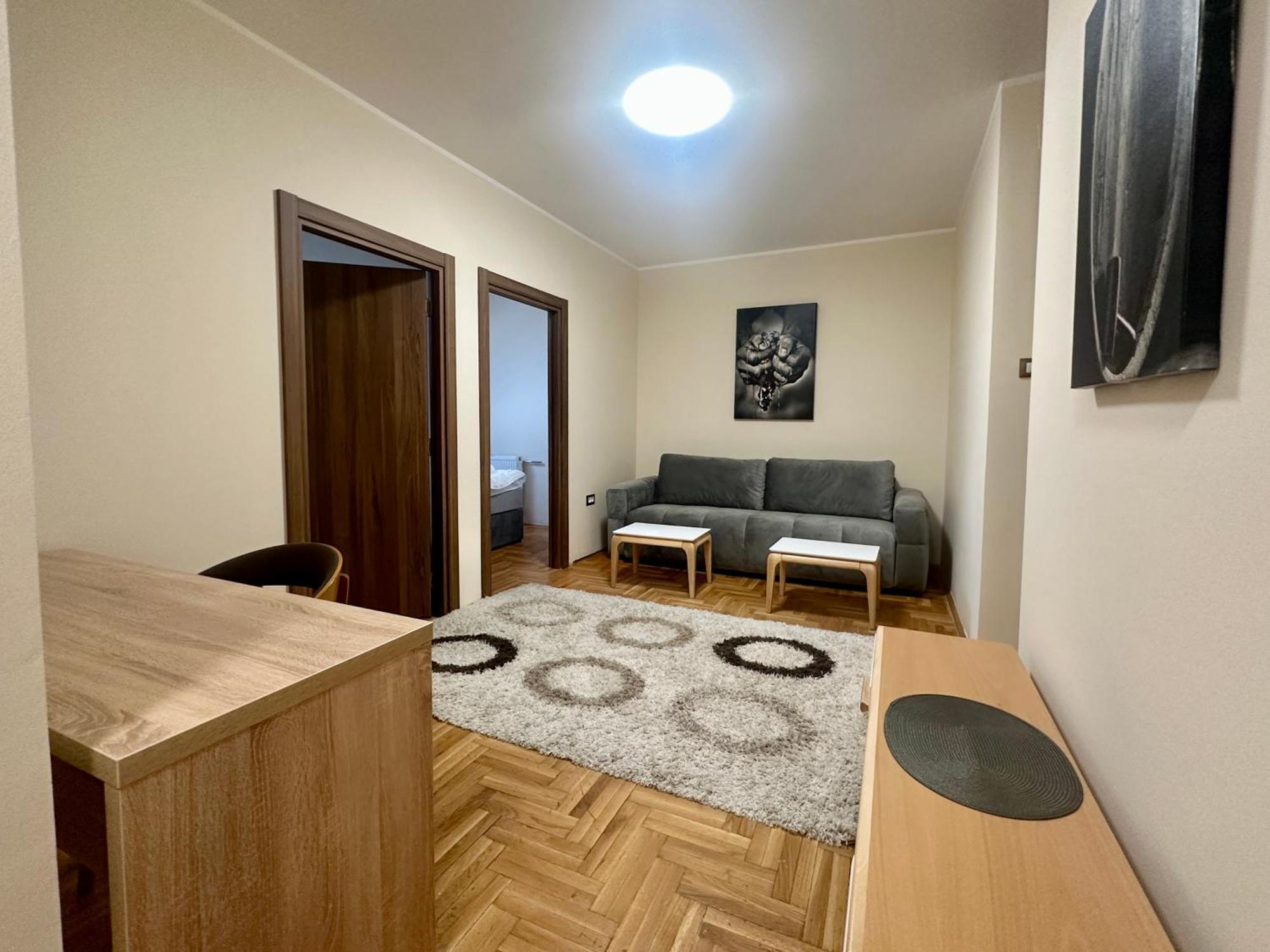 Agape Villa Apartments Νόβι Σαντ Εξωτερικό φωτογραφία